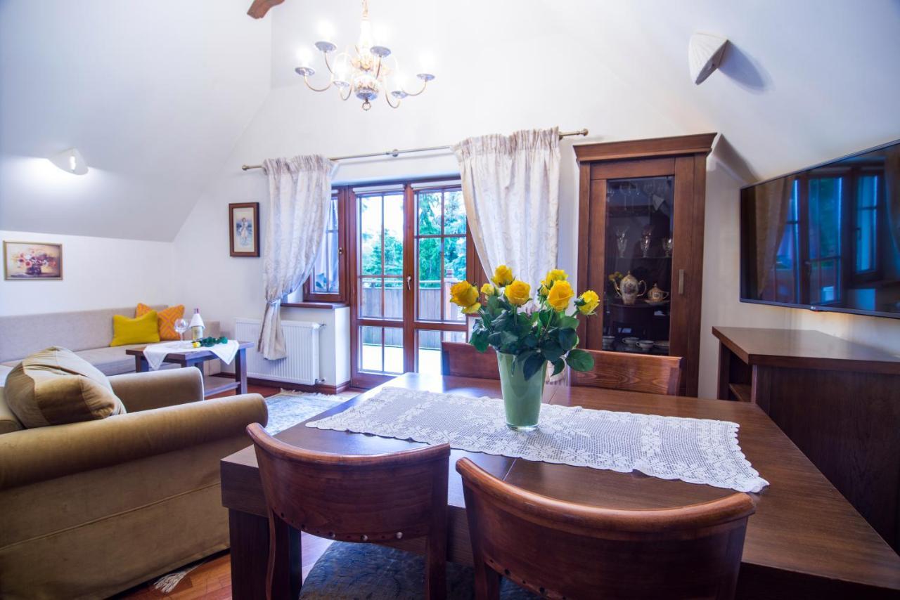 Hotel Dwa Ksiezyce Kazimierz Dolny Kültér fotó