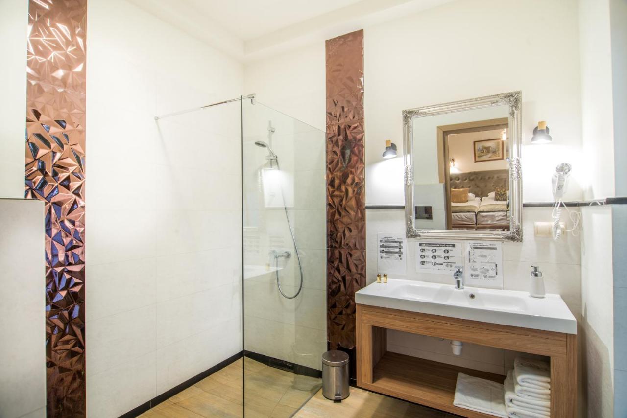Hotel Dwa Ksiezyce Kazimierz Dolny Kültér fotó