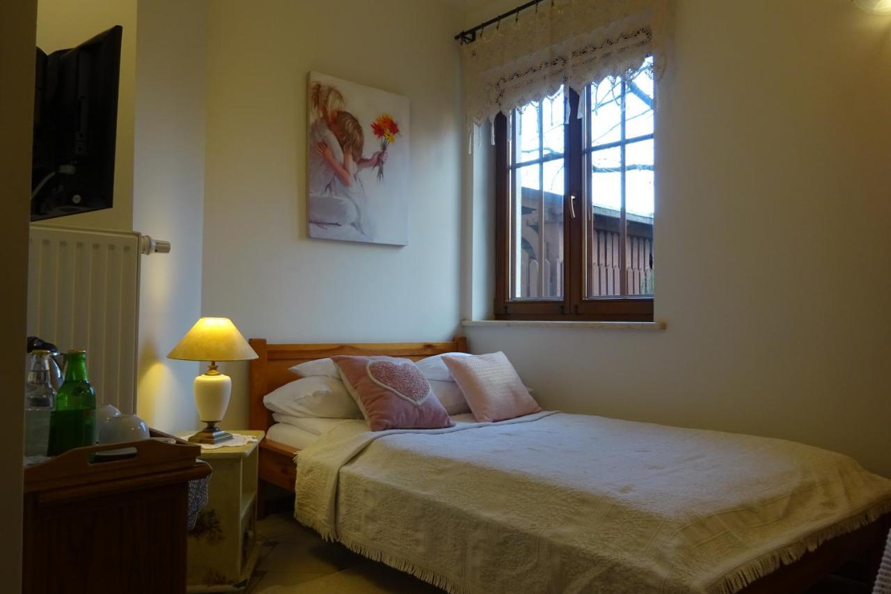 Hotel Dwa Ksiezyce Kazimierz Dolny Kültér fotó