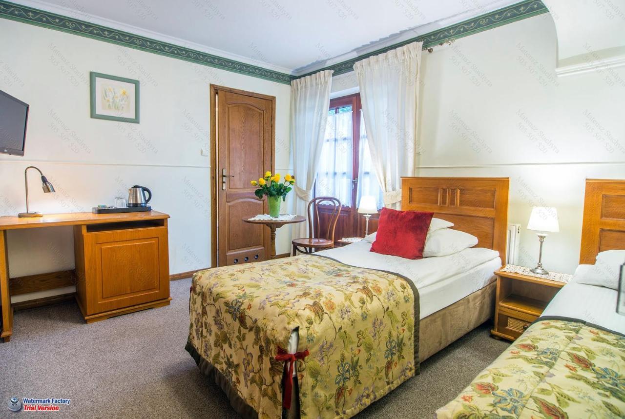 Hotel Dwa Ksiezyce Kazimierz Dolny Kültér fotó