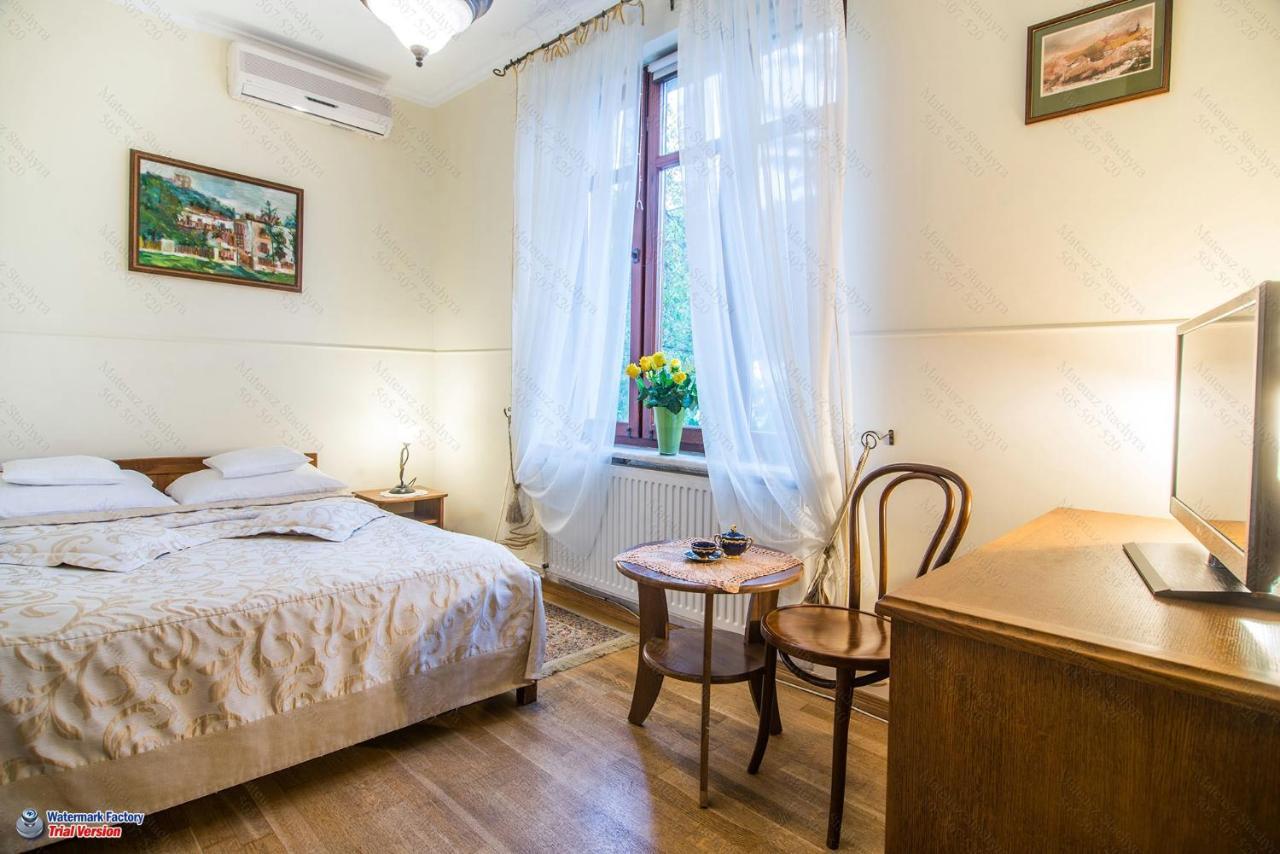 Hotel Dwa Ksiezyce Kazimierz Dolny Kültér fotó